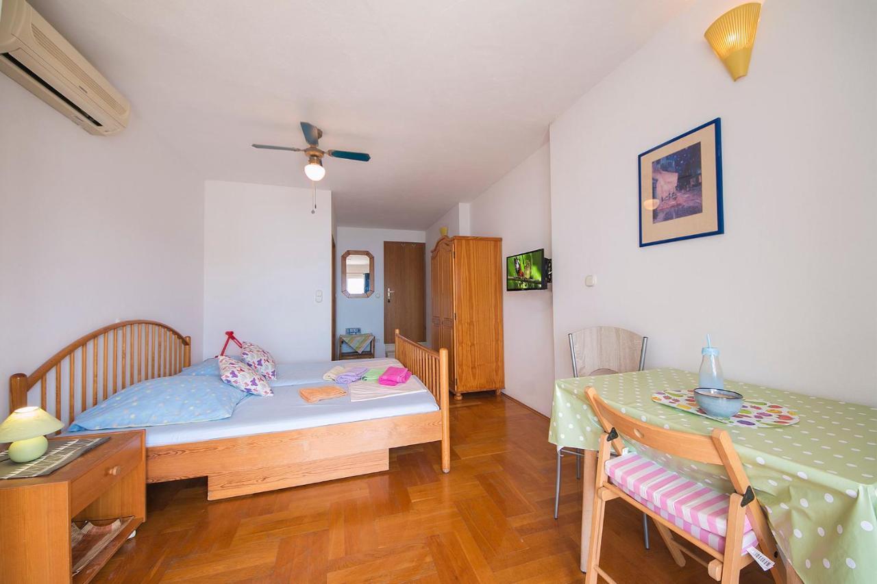 Villa Lastavica Brela Exteriér fotografie